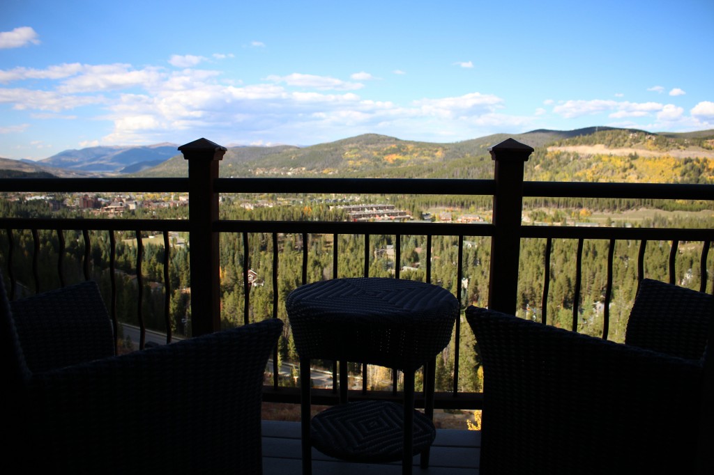 balcony-and-mountains